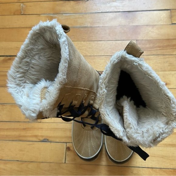 Sorel Tivoli II High Leather Waterproof Lined Winter Boots in Tan - Picture 5 of 10